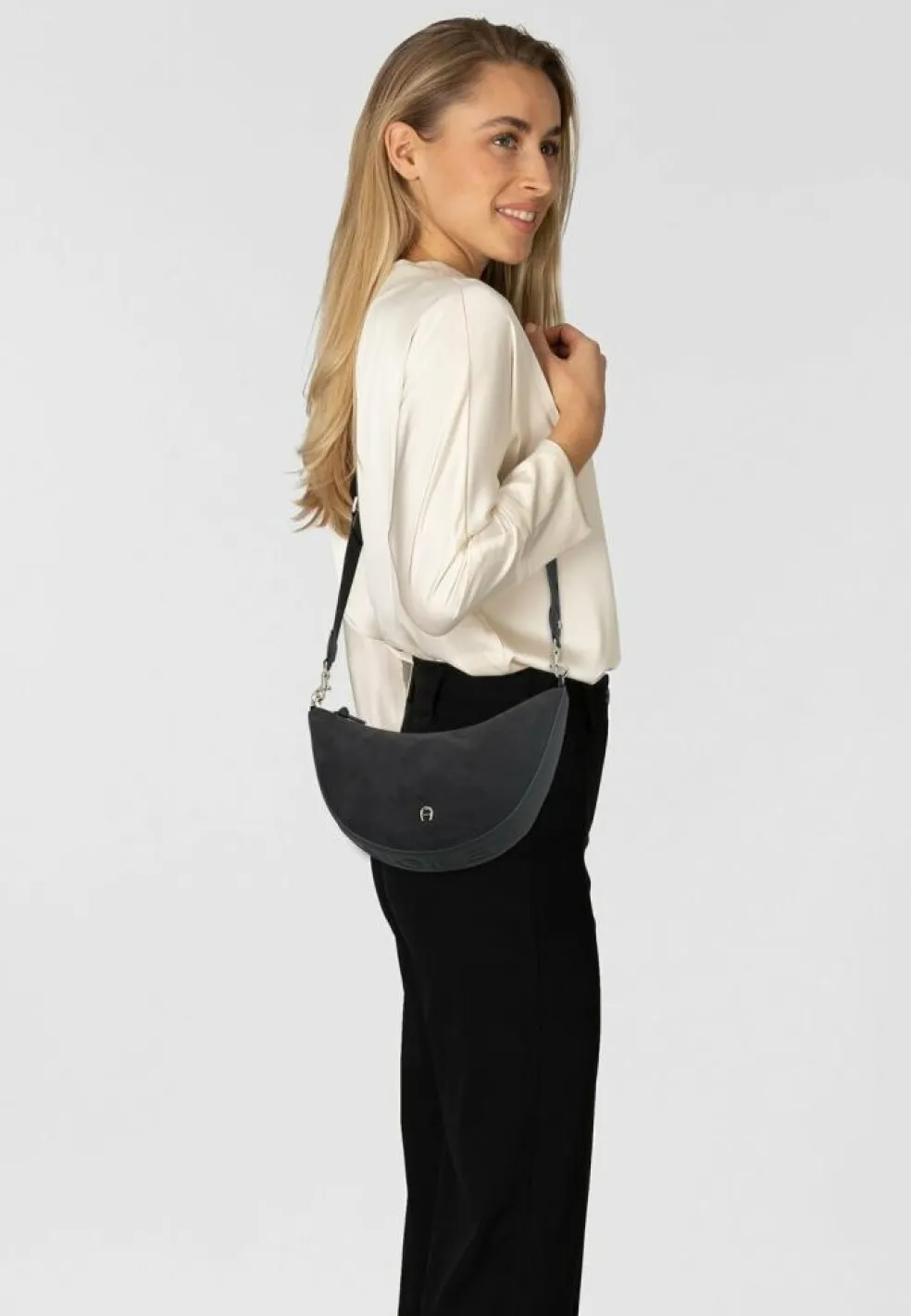AIGNER Zita Umhängetasche Leder 30 cm