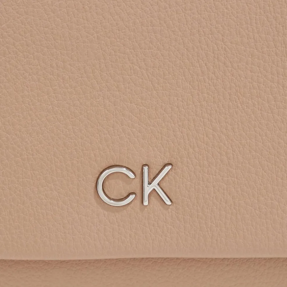 Calvin Klein CK Daily Schultertasche 28 cm