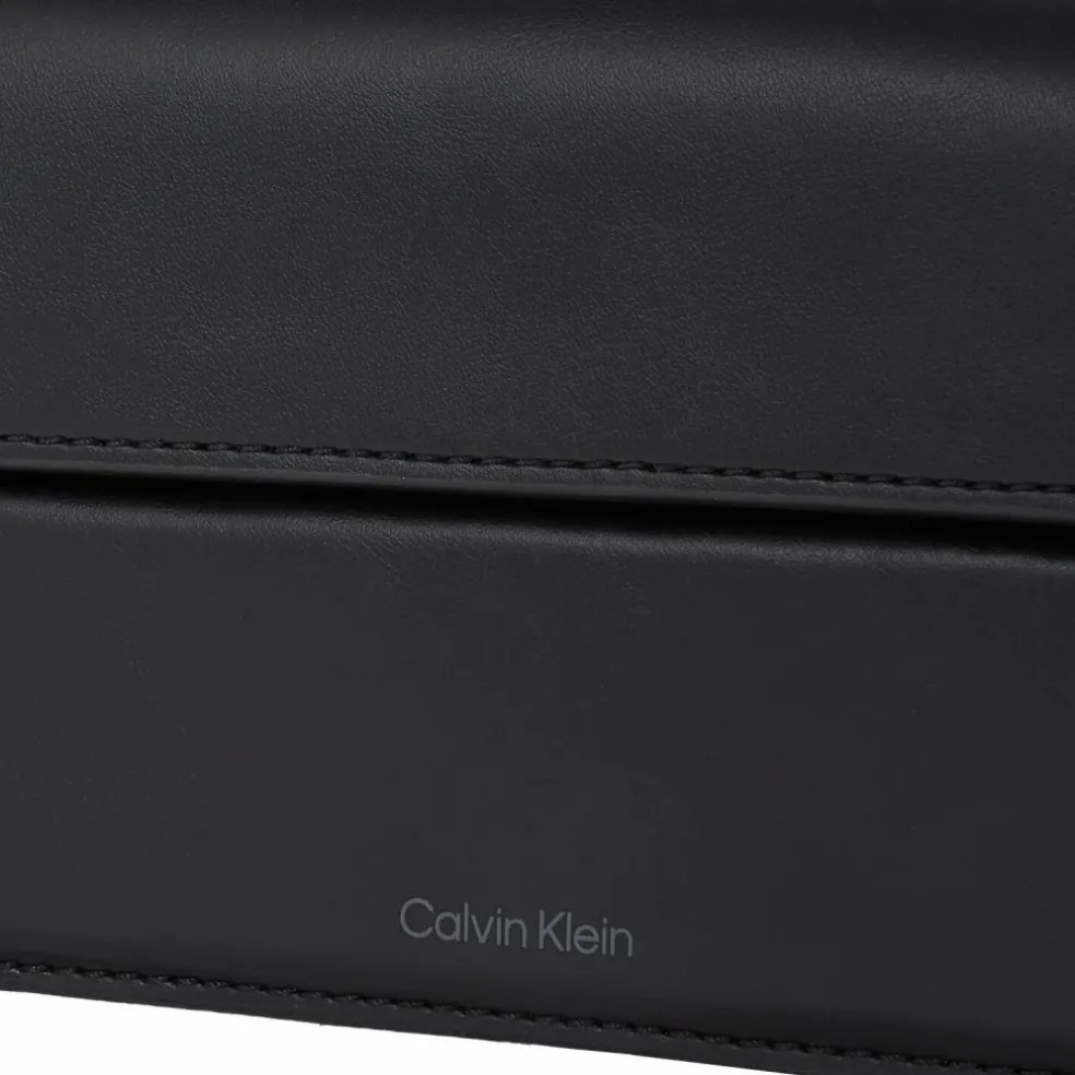 Calvin Klein Jeans Belted Umhängetasche 24 cm